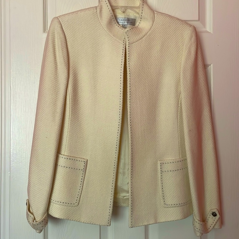 Eggshell knitted style Blazer